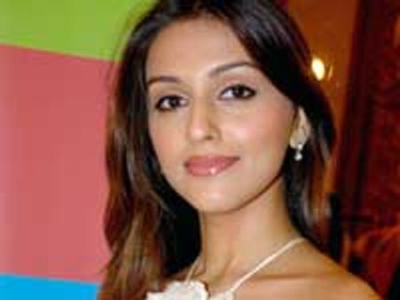 Aarti Chhabria thrilled to act with Darshan