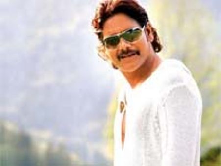 Nagarjuna says Jagan should become CM of Andhra