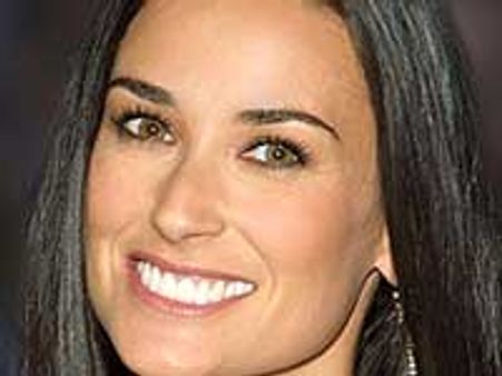 Demi Moore turns seductress