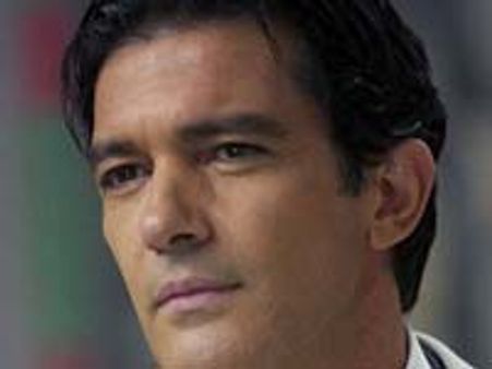 Antonio Banderas' wife Melanie checks into rehab