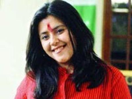 Ekta Kapoor asks aspiring actors to kiss