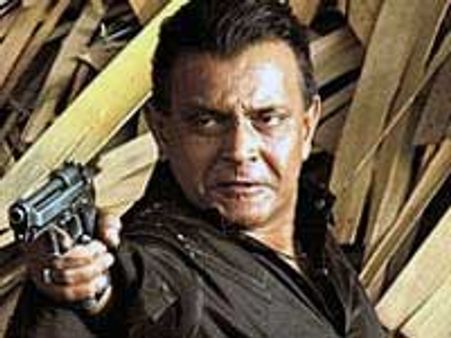 Baabarr and Vaada Raha average at BO