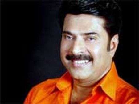 Mammootty-Sureshgopi comes up with Droner