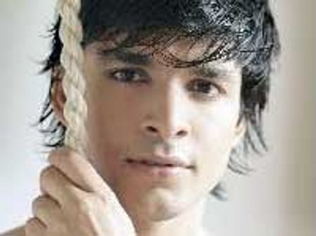 Maradona's parents allows him to go nude