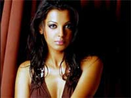 All The Best is a full on comedy - Mugdha Godse