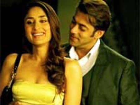 When Salman swooped Kareena into his arms