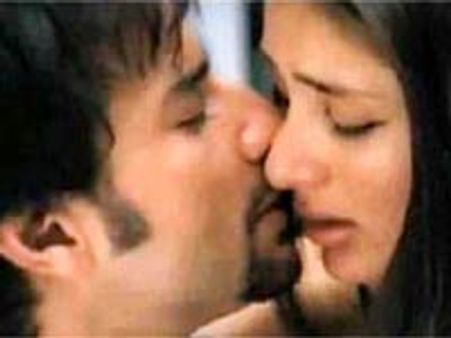 Saif-Kareena shoot longest on-camera kiss
