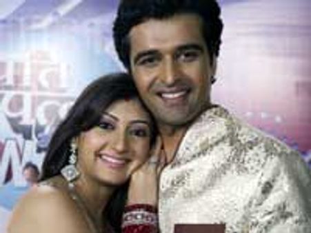 Juhi-Sachin walk out of Pati Patni Aur Woh