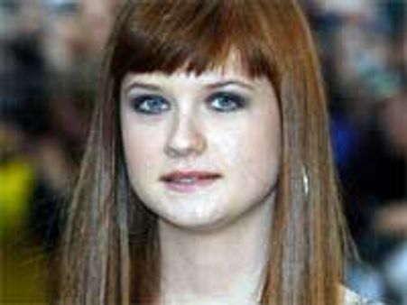 Bonnie Wright dating Twilight star Jamie Campbell Bower