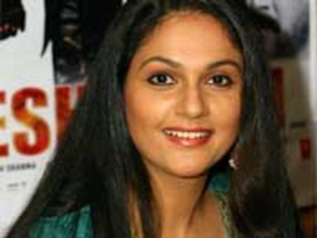 Gracy making a comeback with Aseema