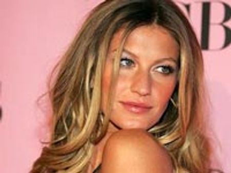 Gisele Bundchen expecting a baby girl