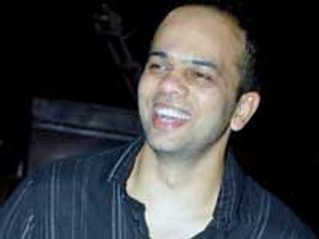 Will it be All The Best 2 or Golmaal 3 for Rohit?