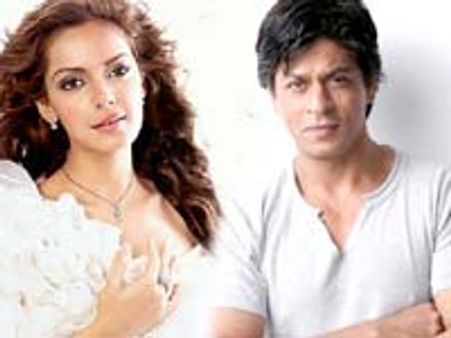 Shahrukh Khan hugs Shazahn Padamsee