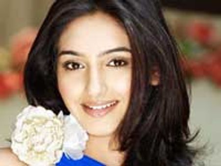 Ragini Dwivedi kicked out of Darshan's next