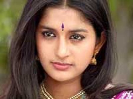 Meera Jasmine is back to Malayalam