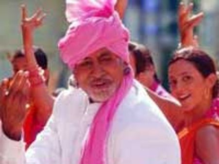 Amitabh makes a genie wish for Aladin