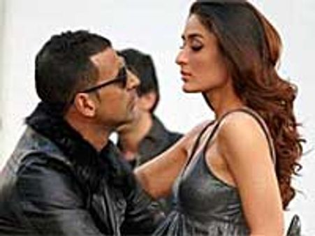 Kambakkht Ishq wins Best Location Award