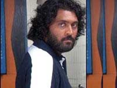 Sarayi Veerraju inspired from Aaru Saara Kathalu