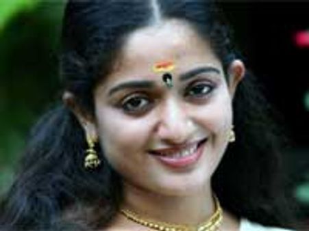 Kavya comes back as Mohanlal’s heroine