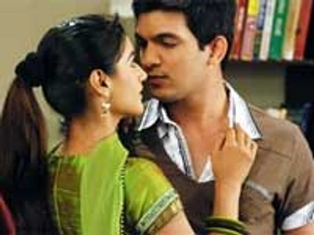 Mayank and Nupur's intimate song