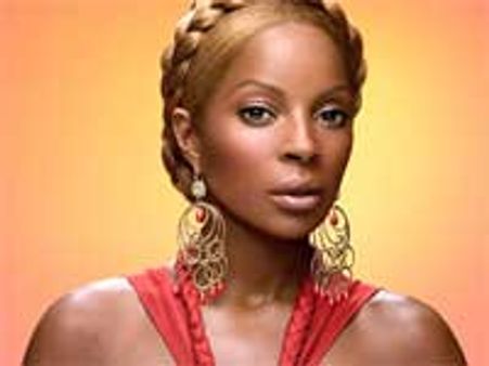 Mary J. Blige shrugs off pregnancy rumours