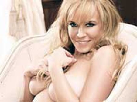 Chelsea Handler deems Paris Hilton 'stupid'