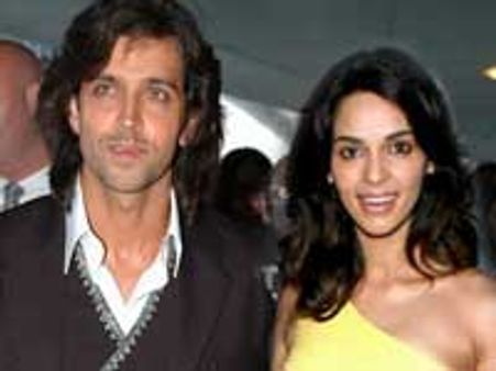 Hrithik dines with Mallika Sherawat in LA