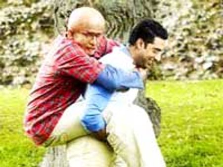 Abhishek Bachchan carries his dad on his back