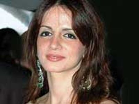 Sussanne practising yoga to gain weight!