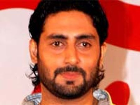 Abhishek Bachchan becomes a thief again