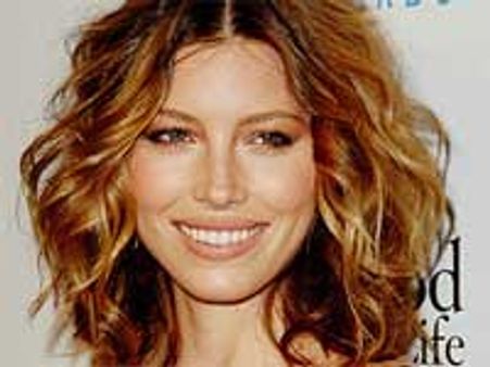 Jessica Biel has a girl crush on Jennifer Garner