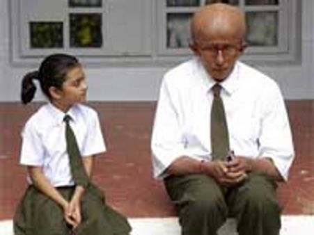 Amitabh Bachchan works extra hard for Paa