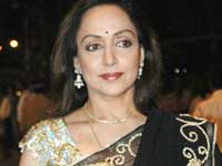 Hema Malini finds her daughter's hero