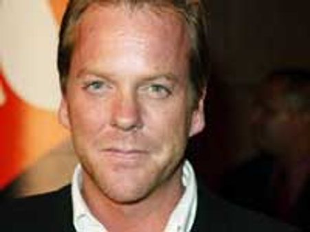 Kiefer Sutherland denies reuniting with wife