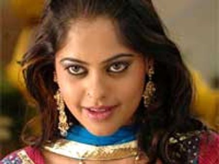 Om Shanti shooting in brisk progress