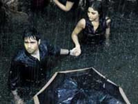 Tum Mile screening banned for terrorist link