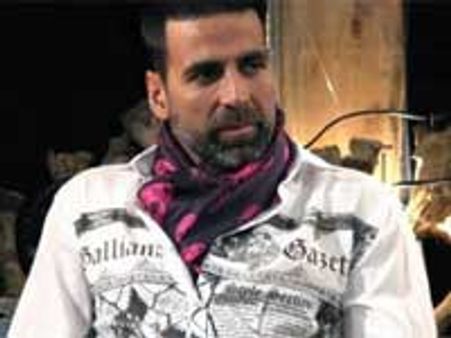 I have been waiting to see 3 Idiots - Akshay Kumar