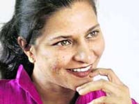 Kavitha Lankesh lashes out at Master Manjunath