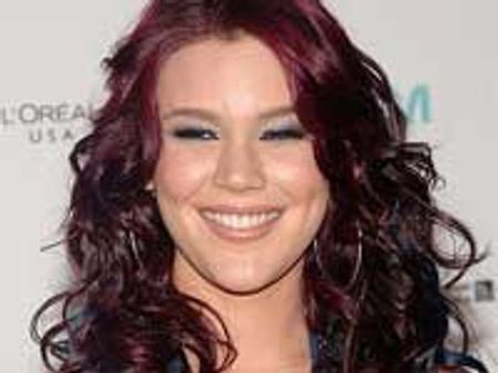 Joss Stone slams Brand, West for onstage outbursts