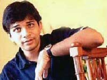 Karthik to change his track