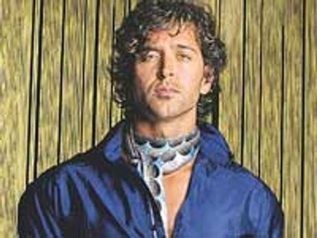 Hrithik compared to Amitabh Bachchan