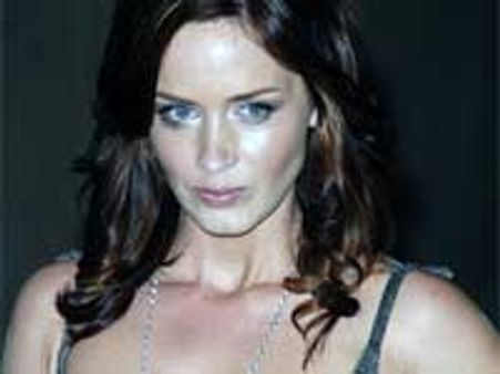 Emily Blunt love to play Ukulele