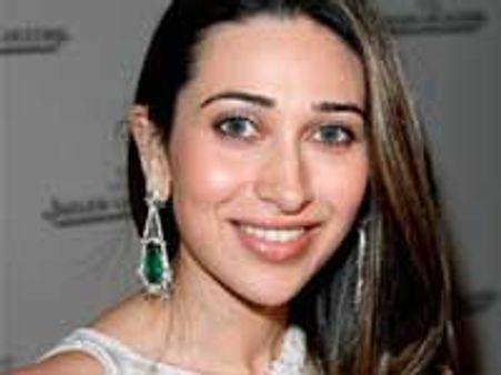 Karisma, Sushmita, Bipasha in Raaz Pichle Janam Ka