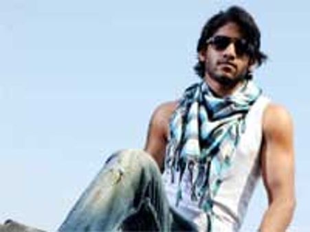 Naga Chaitanya star in Nuvvem Maya Chesavogaanee