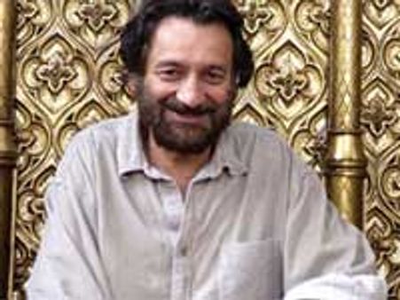 Shekhar Kapoor visits Dev Anand after eight years