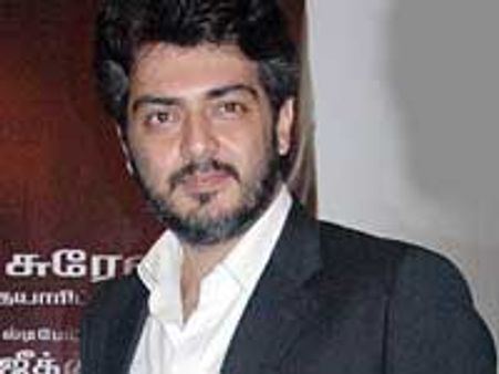 Ajith fans' protesting mood worries Asal team!