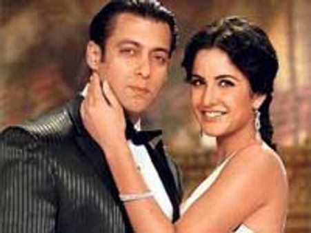 Salman Khan by the side of ill Katrina Kaif