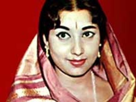 Jayanthi voted as the hottest star in Sandalwood