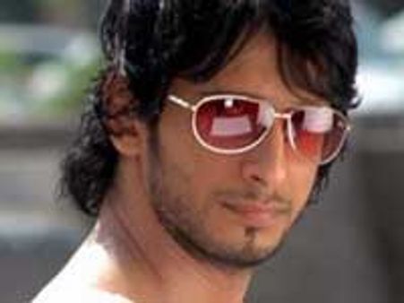 “Chetan was not involved with the screenplay”- Sharman Joshi