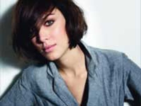 Alexa Chung pips Kate Moss to top Vogue's 2009 list